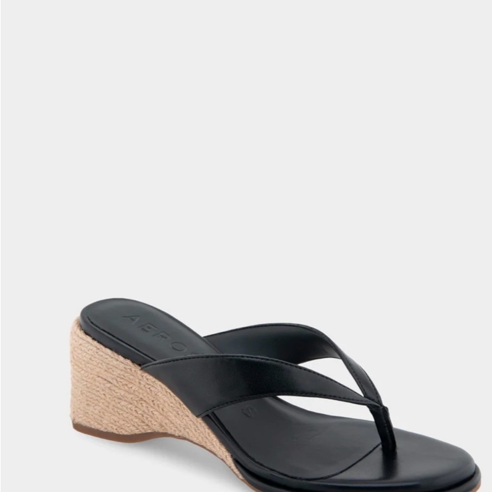 *NWOT*Aerosoles Espadrille-Black Wedge thong Sandals